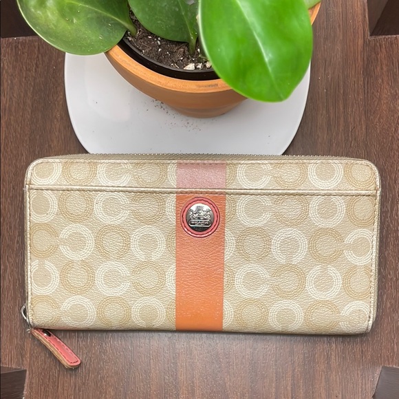 💥COACH💥Continental long zip around long leather wallet with C Monogram - Picture 1 of 17